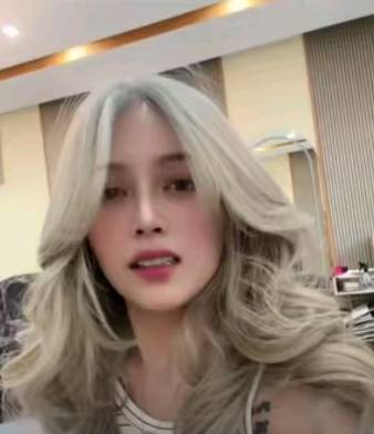 Platinum blonde